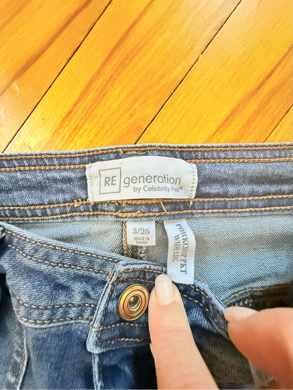 REgeneration Celebrity Pink Wide Leg Jeans Size 3/26 Porkchop Pocket Denim - Picture 3 of 5